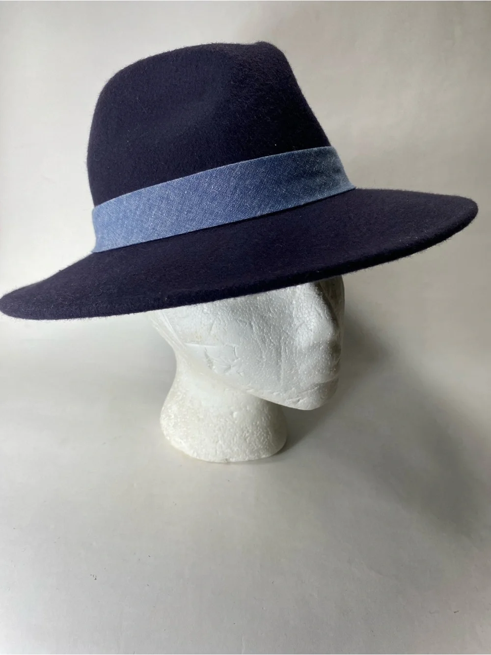Chico's Navy Felt 100% Wool Wide-Brim Fedora with Light Blue Band One Size